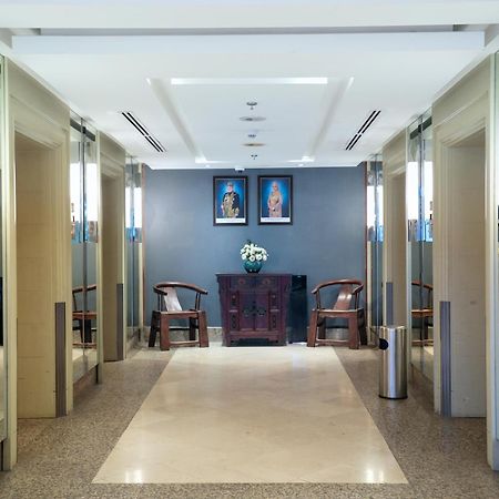 Thistle ג'והור בהרו מראה חיצוני תמונה The interior of the hospital