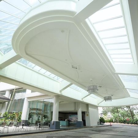 Thistle ג'והור בהרו מראה חיצוני תמונה The interior of the National Museum of Singapore