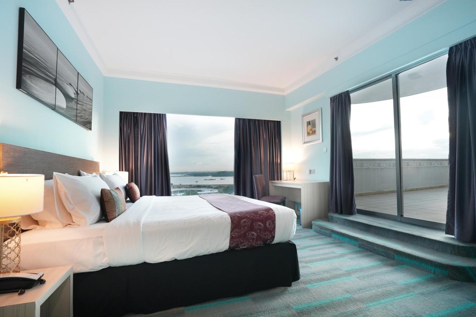 Thistle ג'והור בהרו מראה חיצוני תמונה Deluxe Ocean View